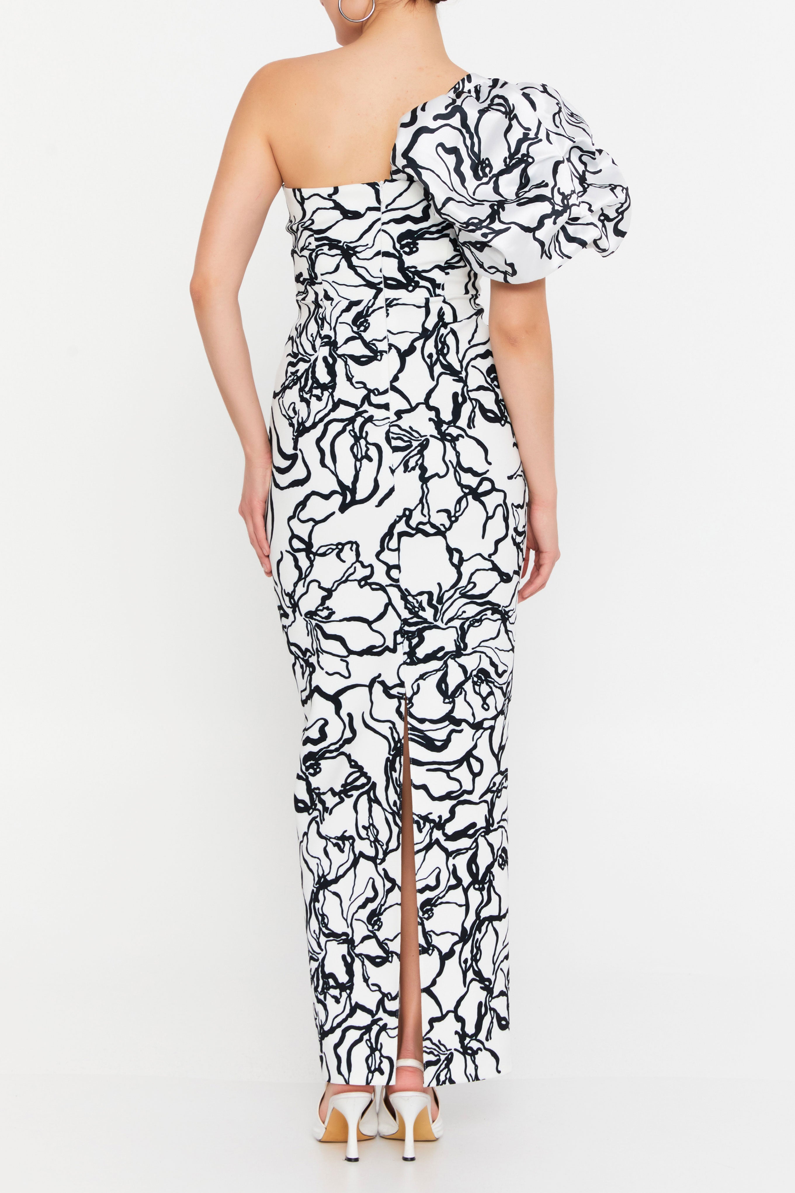 プリントボリュームワンショルダーロングドレスブラック×ホワイトXLサイズ(40)