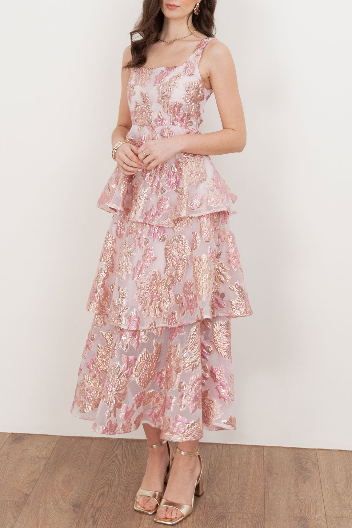 フローラルジャガードティアードミディドレスピンクMサイズ