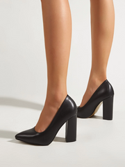 ヒールパンプスブラックMサイズ(37)