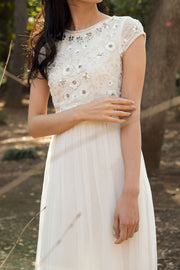 ベーラ・ビジューオープンバック・ロングドレス・ホワイト・Sサイズ