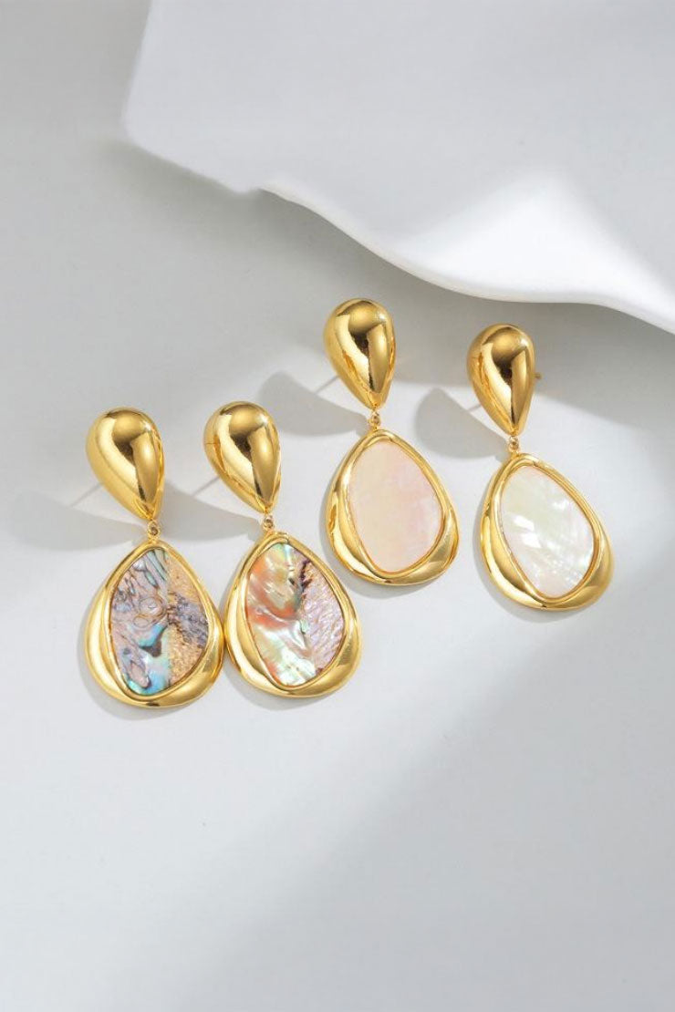 ホワイトシェルドロップピアス