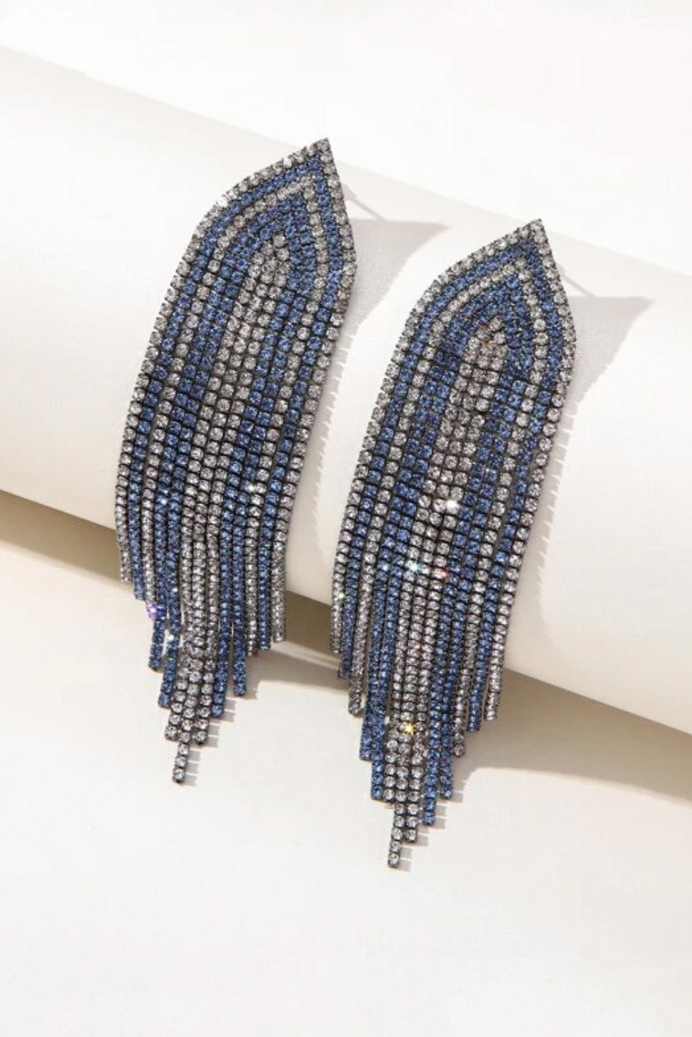 シルバー×ブルーラインストーンフリンジピアス