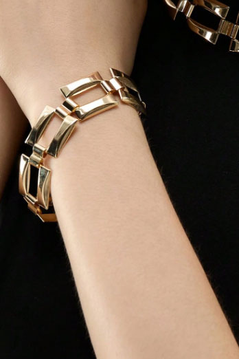 スクエアプレートブレスゴールド