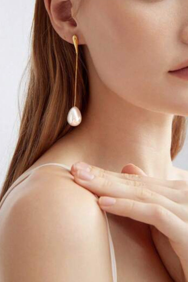 パールドロップピアス