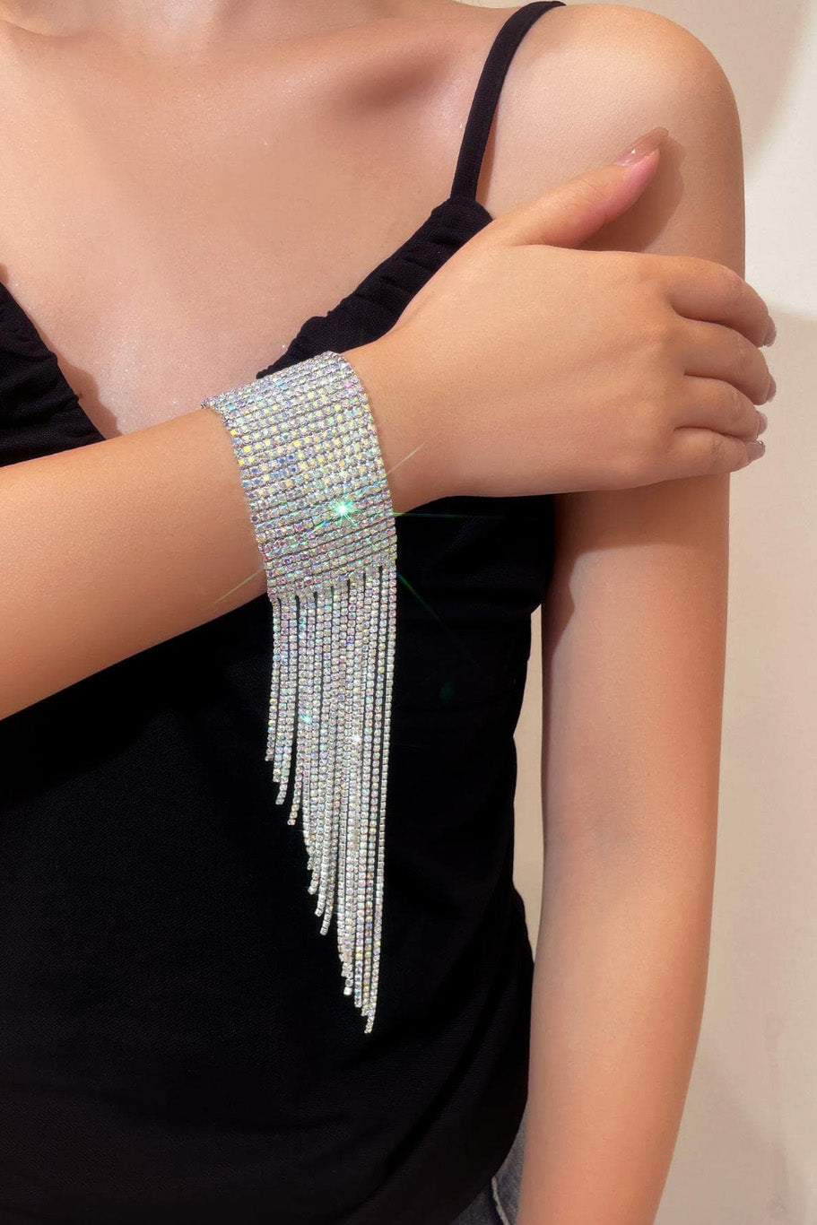 ラインストーンフリンジブレスシルバー