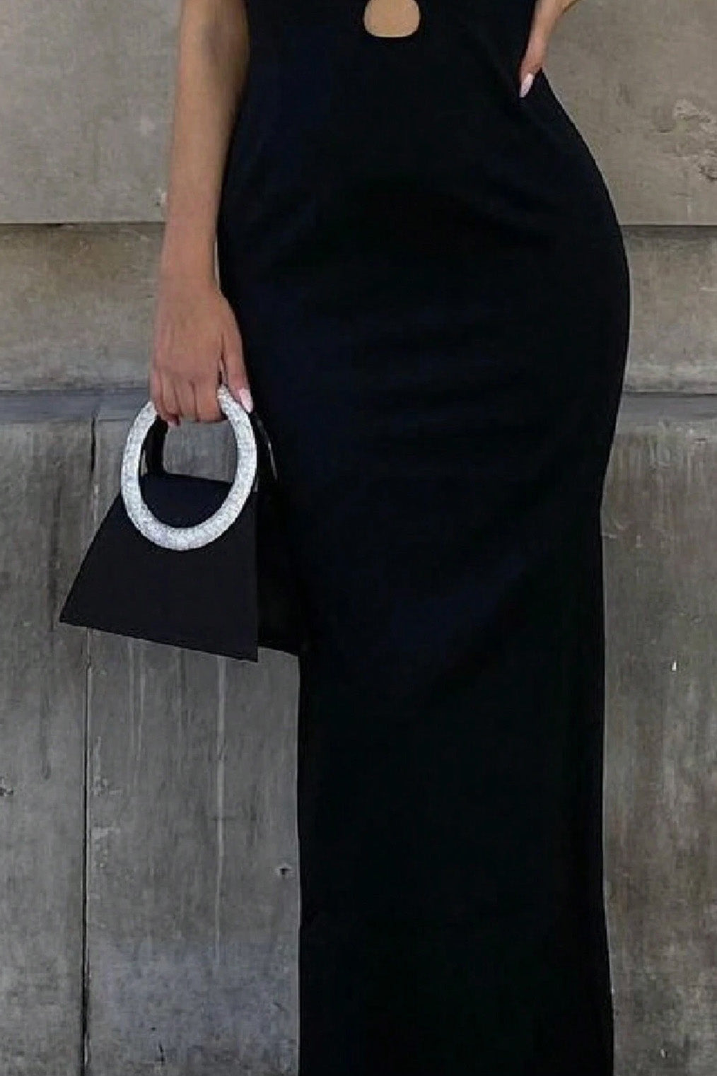 サテンラウンドハンドルクラッチブラック