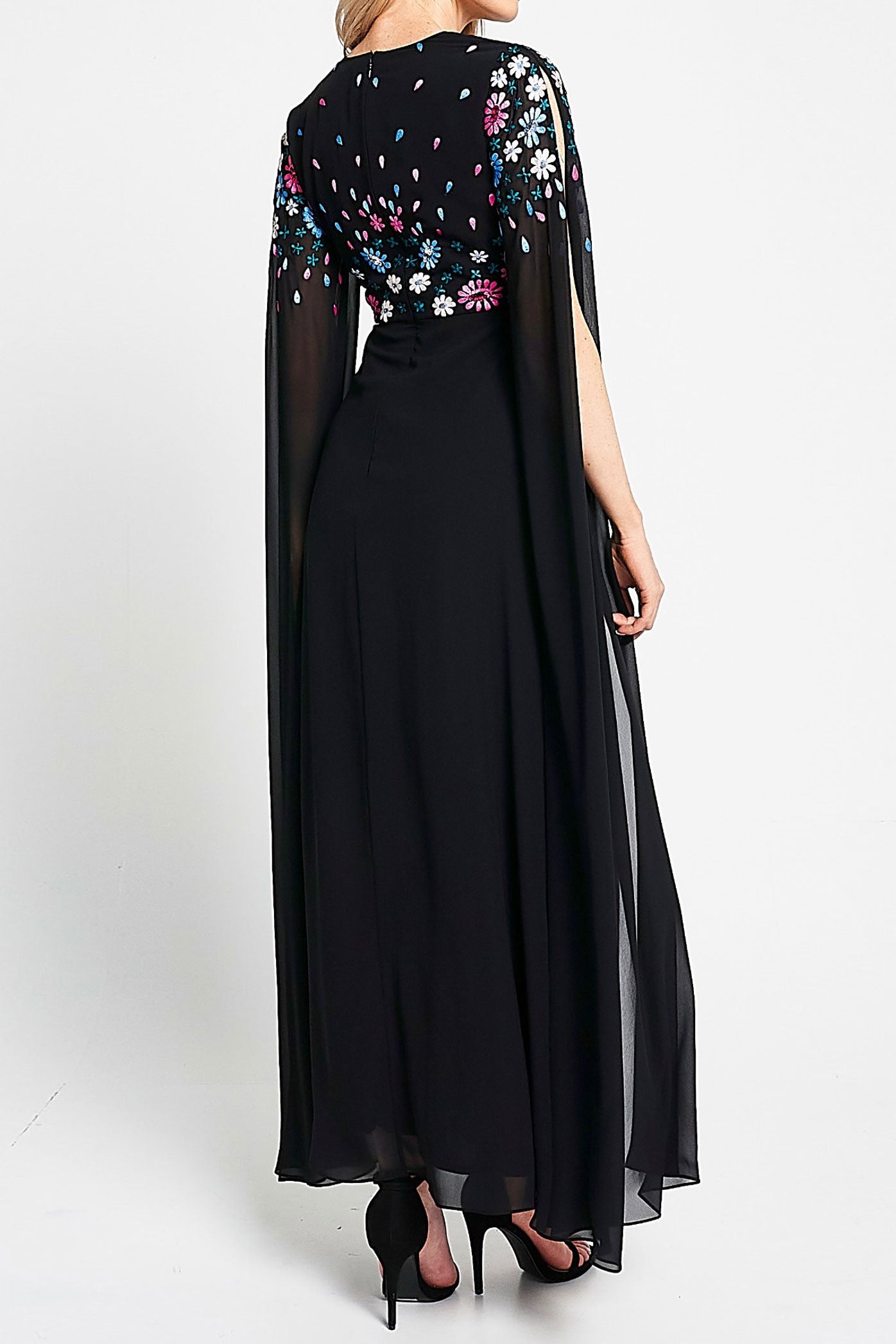 エンブロイダリーケープスリーブロングドレスブラックSサイズ