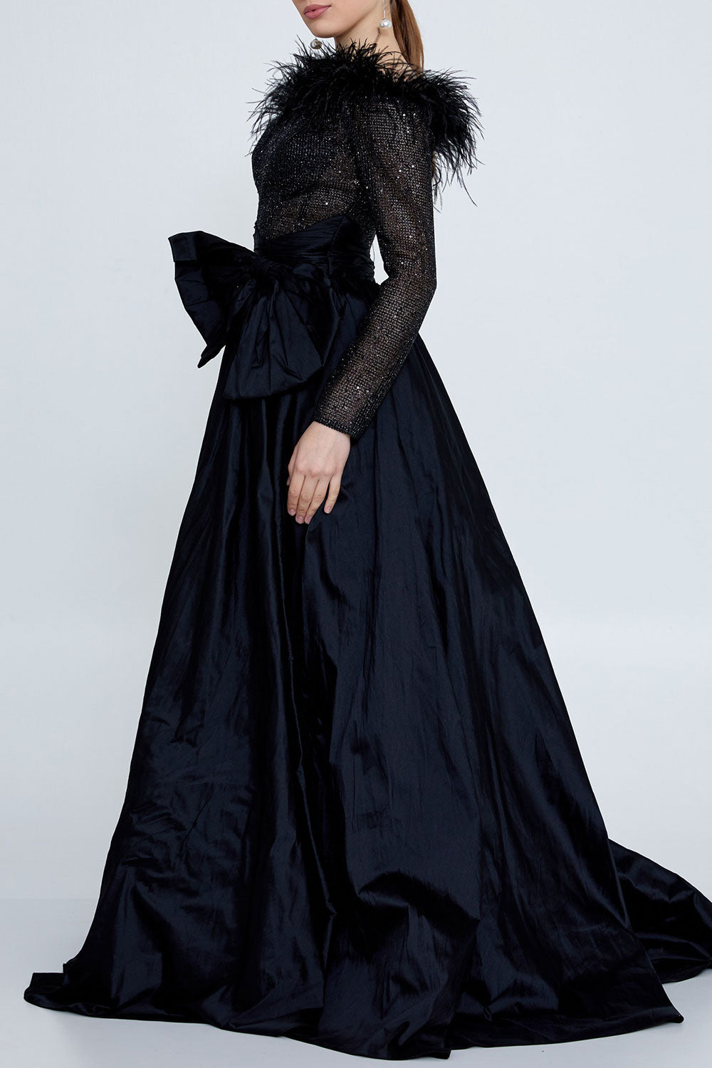 ワンショルダーフェザートリムロングドレスブラックSサイズ(38)
