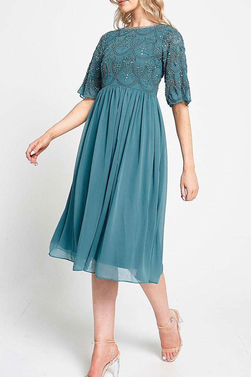 ビジューハーフスリーブミディドレスグリーンSサイズ