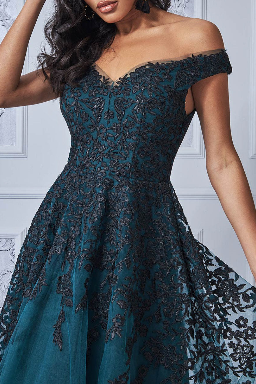 オフショルダーブラックレース×グリーンチュールドレスSサイズ