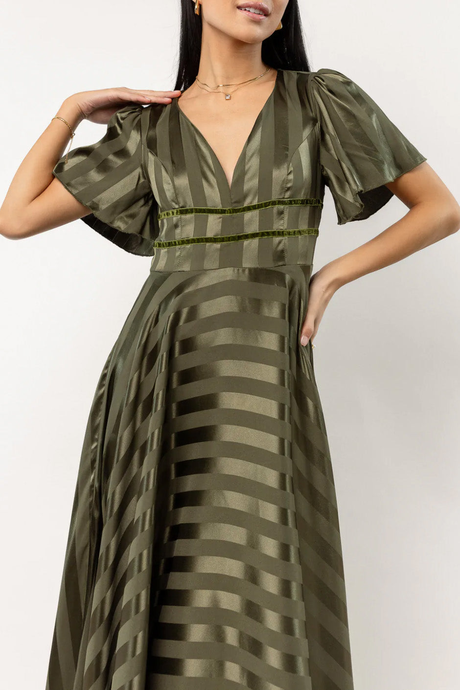 ストライプサテンロングドレスカーキSサイズ