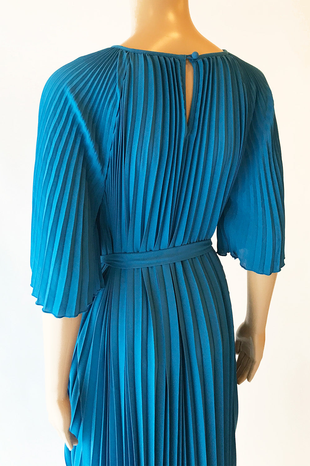 プリーツフラッタースリーブロングドレスブルーフリーサイズ