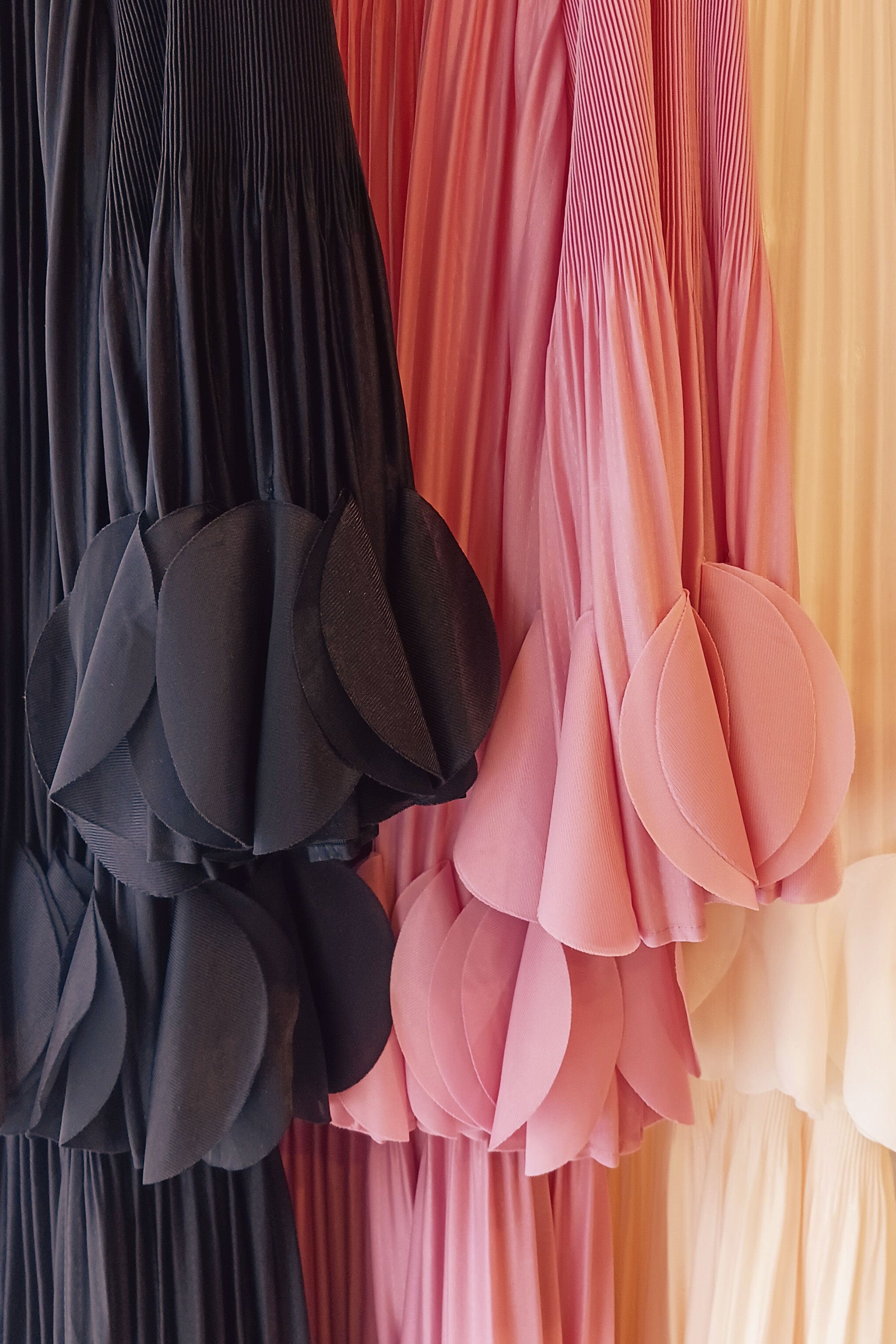 フリルプリーツセットアップドレスオフホワイトフリーサイズ