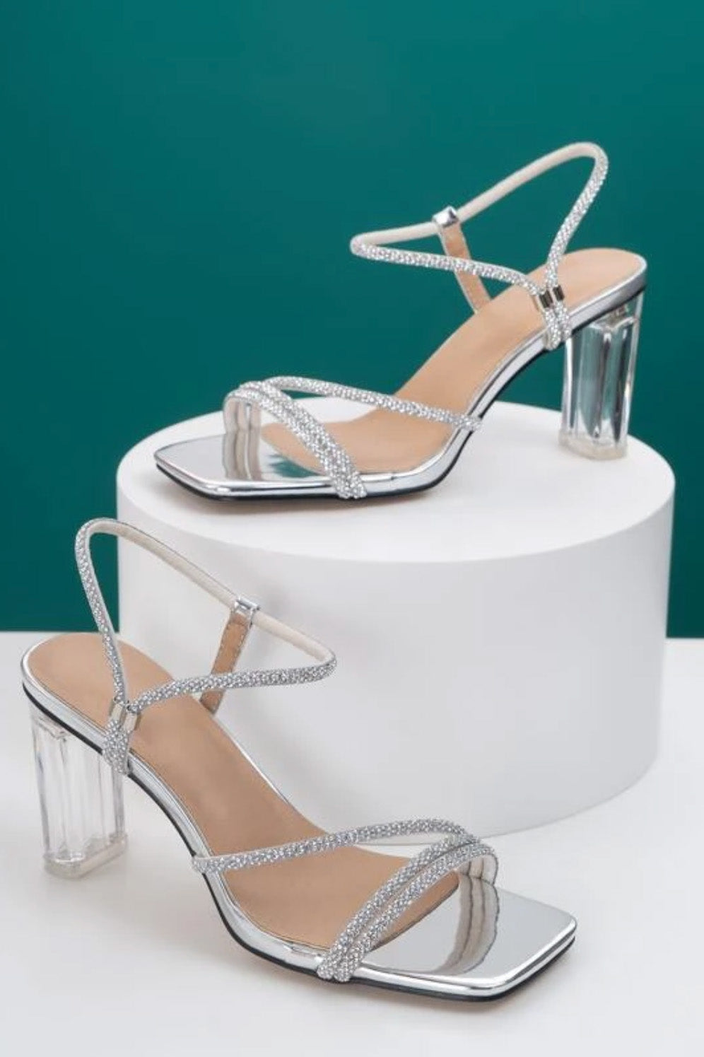 ビジューストラップクリアヒールサンダルシルバーMサイズ(37)