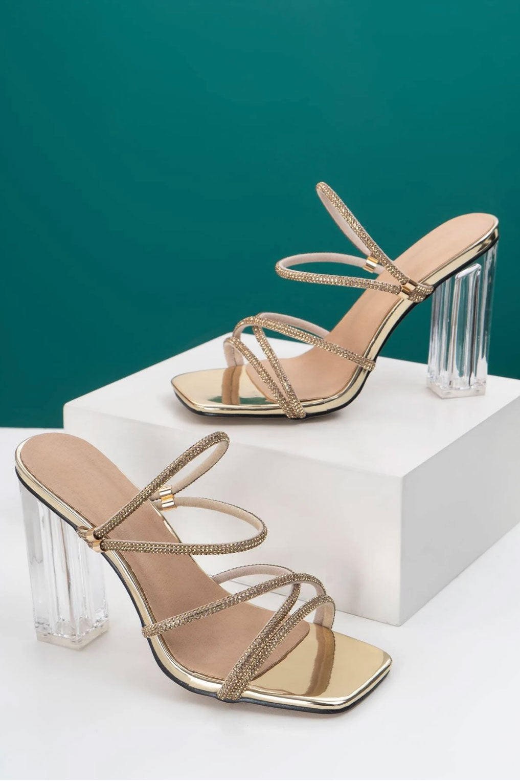 スクエアヒールビジュースサンダルゴールドSサイズ(36)