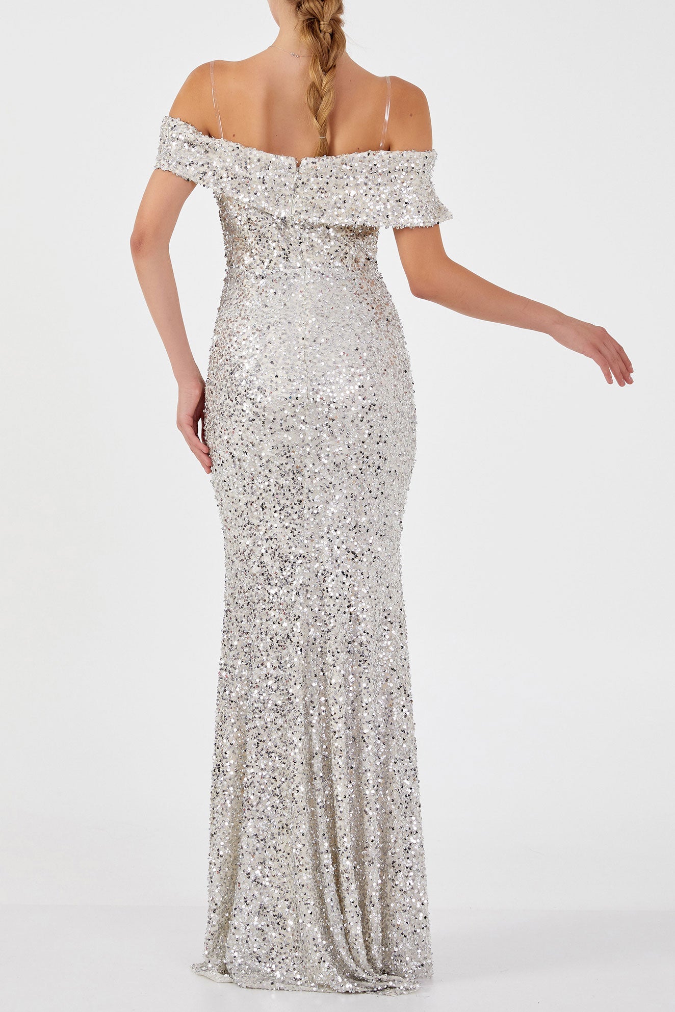 スパンコールオフショルダーマーメイドドレスシルバーMサイズ(38)
