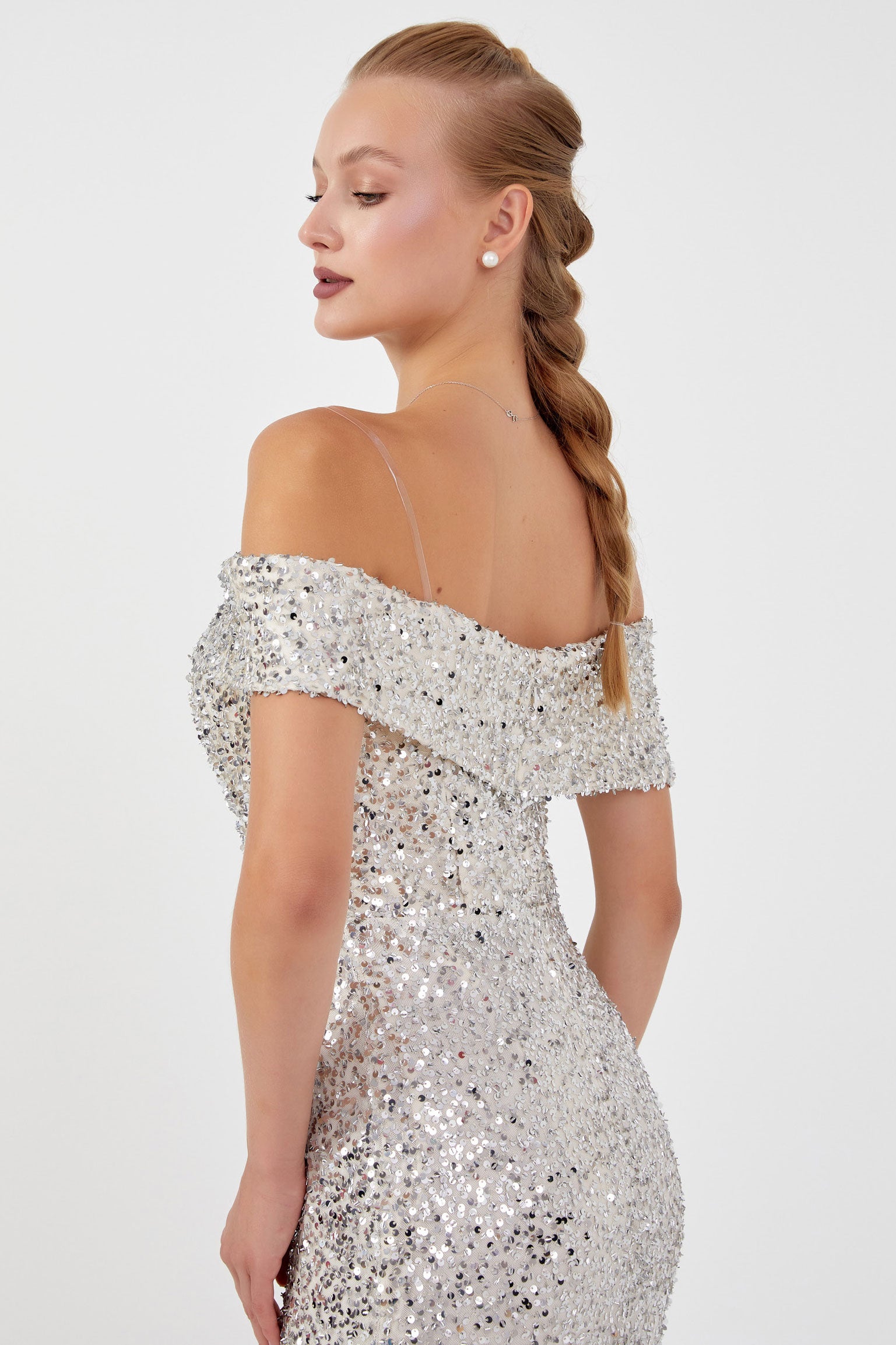 スパンコールオフショルダーマーメイドドレスシルバーLサイズ(40)