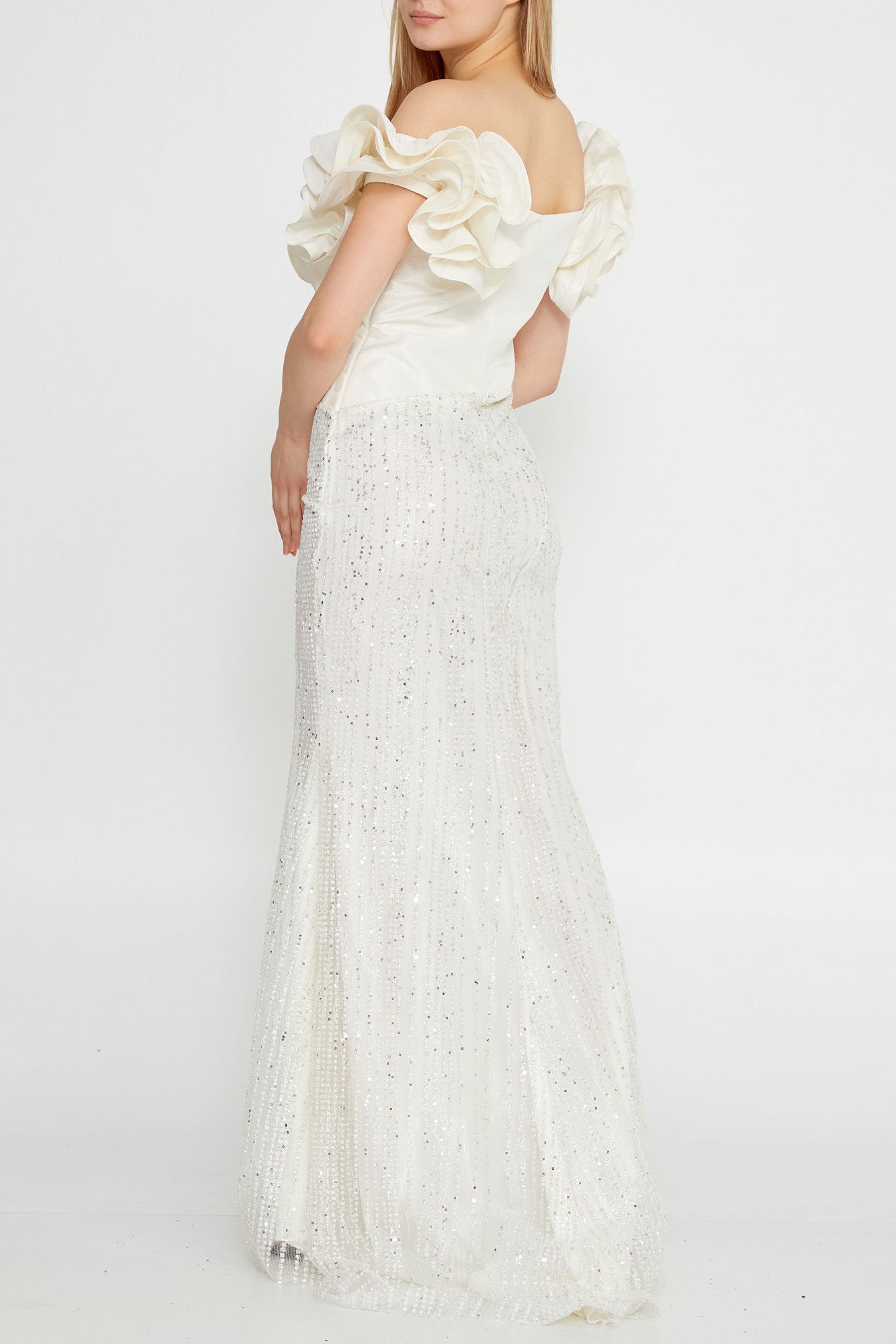 フリルオフショルダーマーメイドドレスエクリュMサイズ(38)