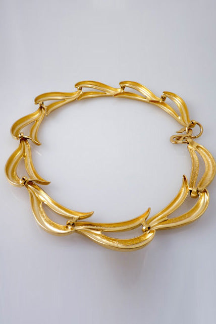 ヴィンテージメタリックネックレスゴールド