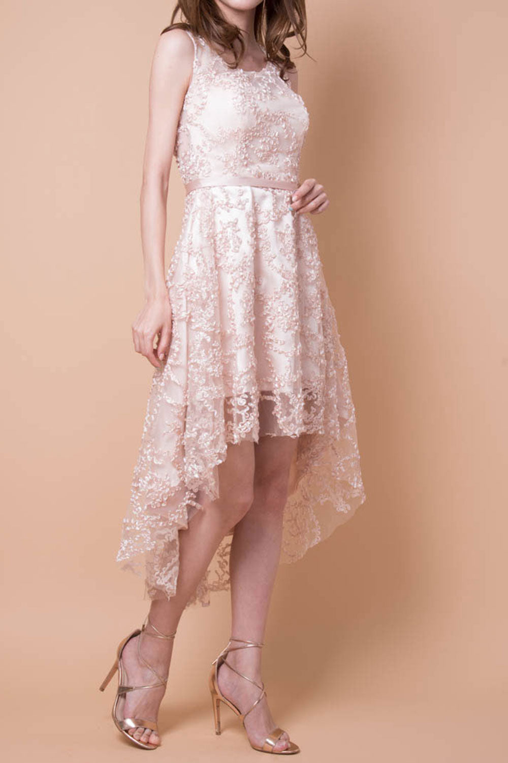 ヘムラインコードレースドレスピンク