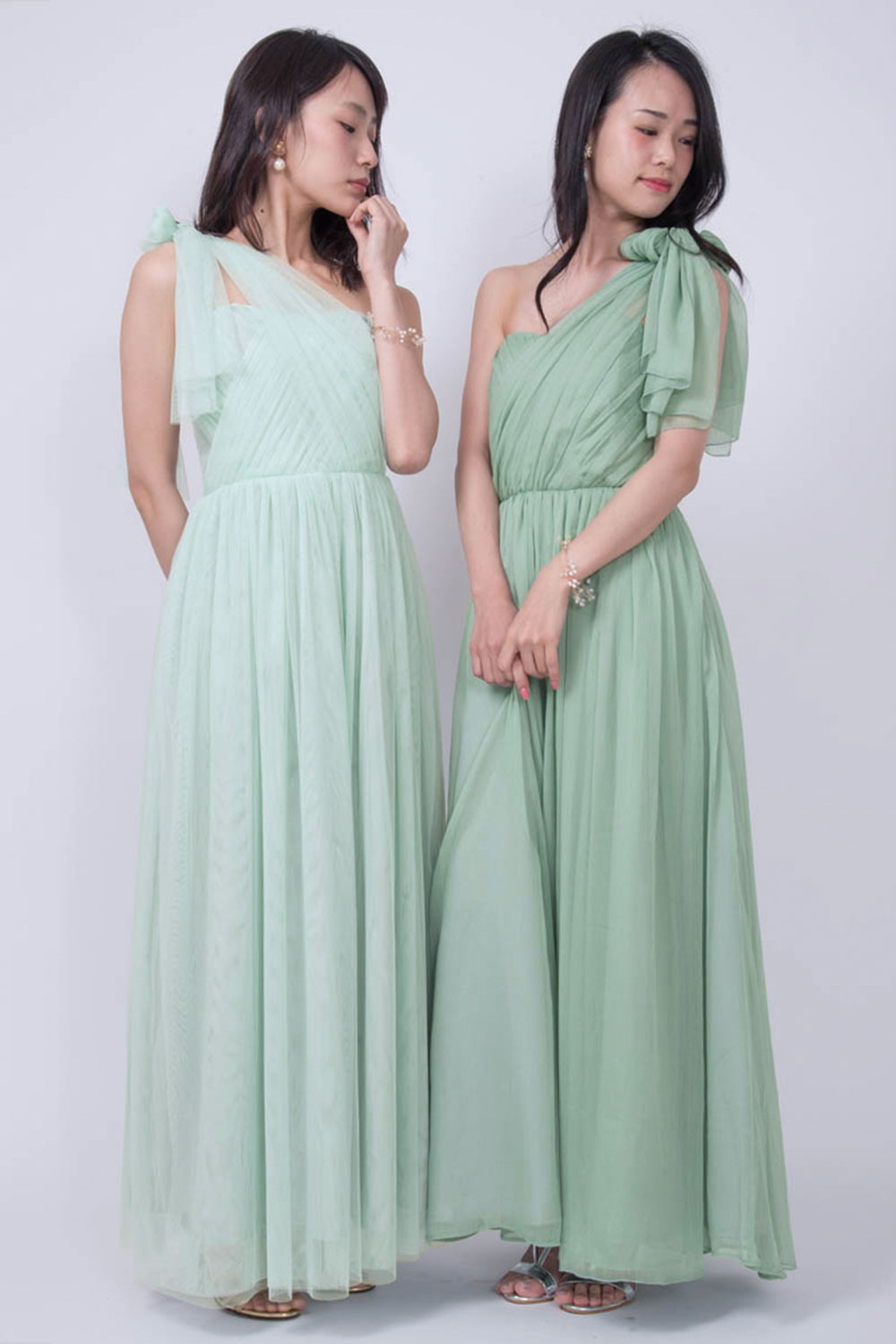 コンバーチブルロングドレス・チュールミントグリーン・フリーサイズ（ビジューベルト付き）・丈詰めタイプ