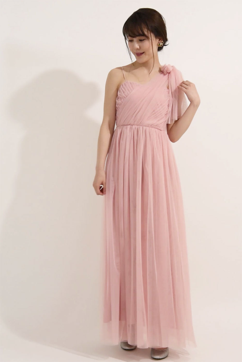 https://cdn.shopify.com/s/files/1/0081/1843/5919/files/190422_dresspeople_sequence12.mp4?4959