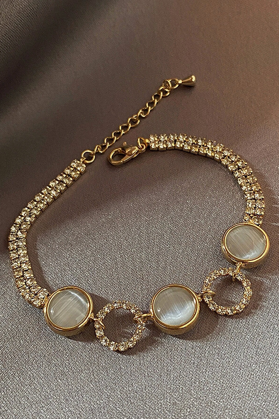 ラウンドモチーフブレスゴールド