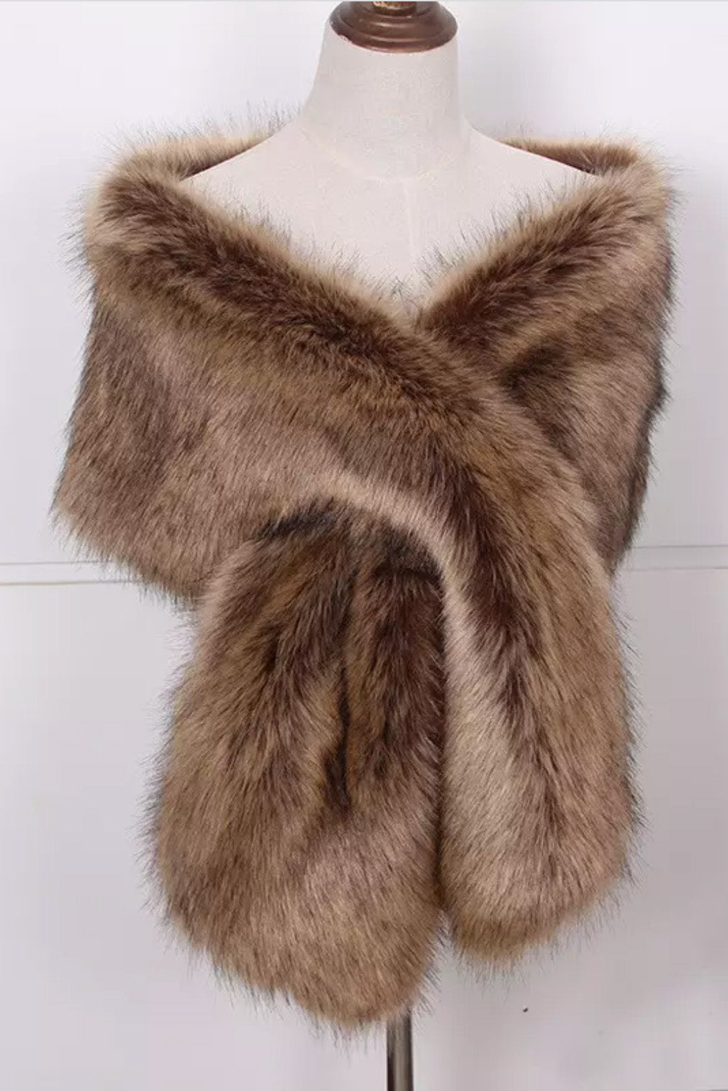 フェイクファーケープブラウン