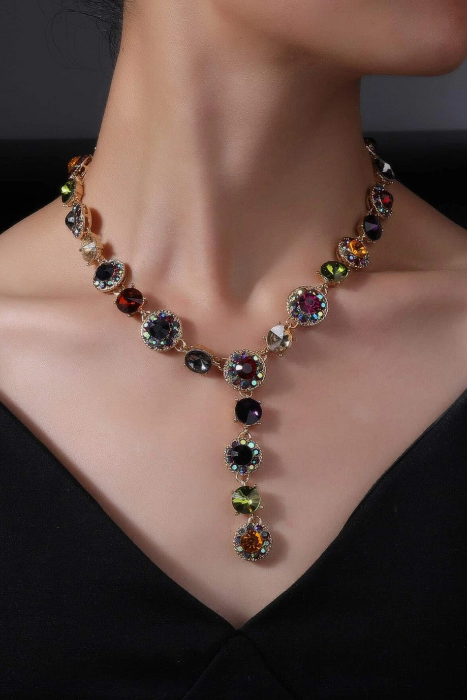 マルチストーンネックレス